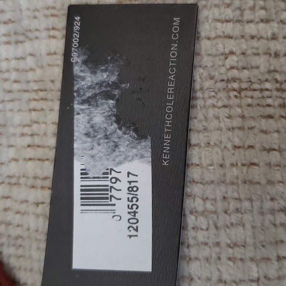 Kenneth Cole New with Tag Wallet Red - Picture 16 of 16